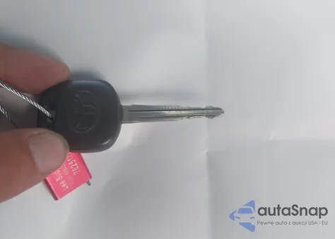 2005 Toyota Corolla S из США, поврежденный, VIN 2T1BR32E85C400667